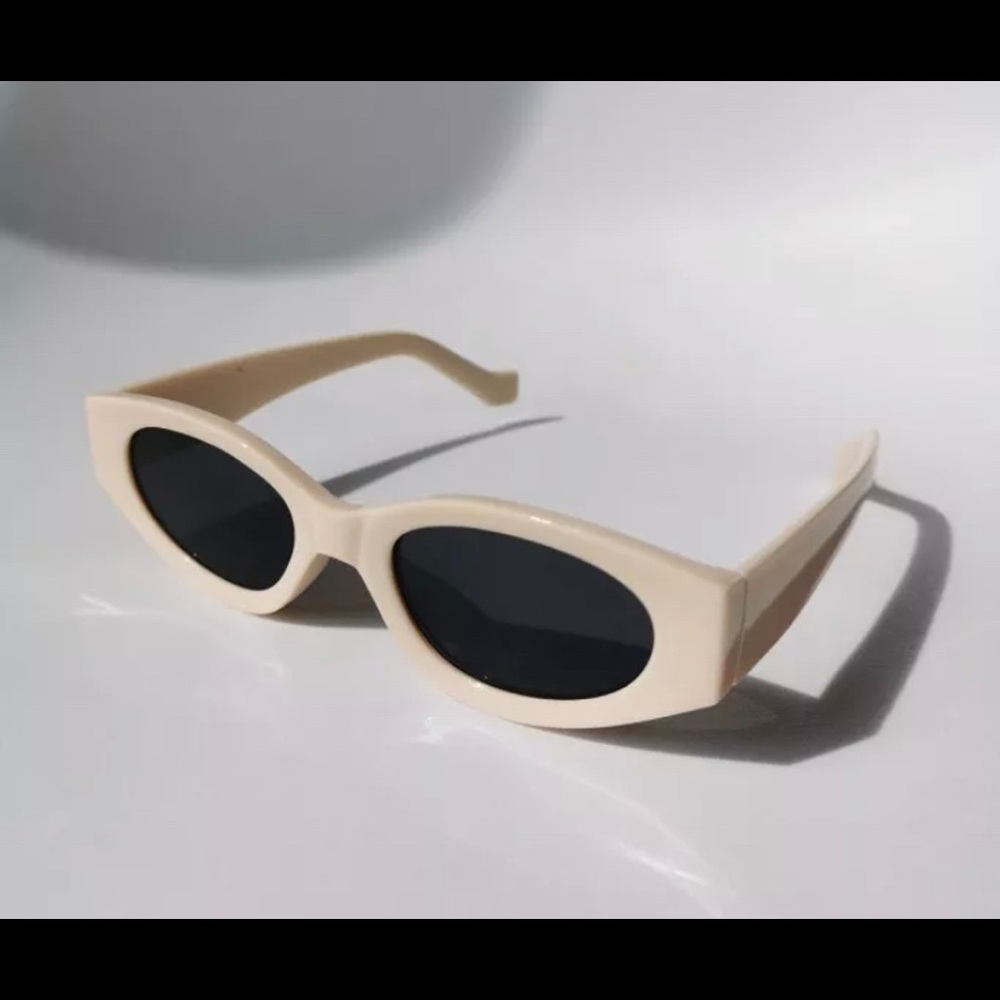 Kurt Cobain Style Sunglasses × Rare × Vintage
Sunglasses Retro